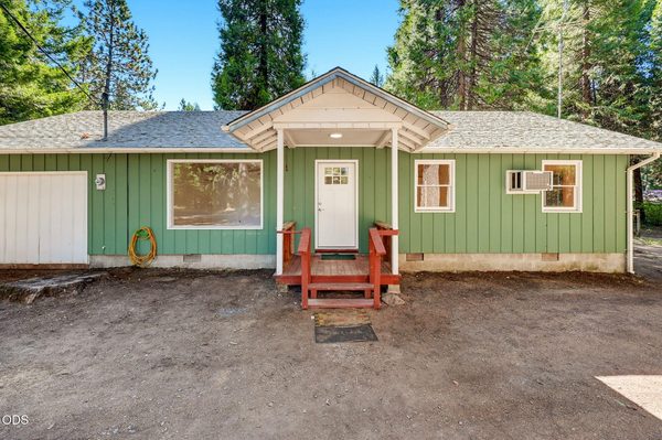 354 Red Blanket Road, Prospect, OR 97536
