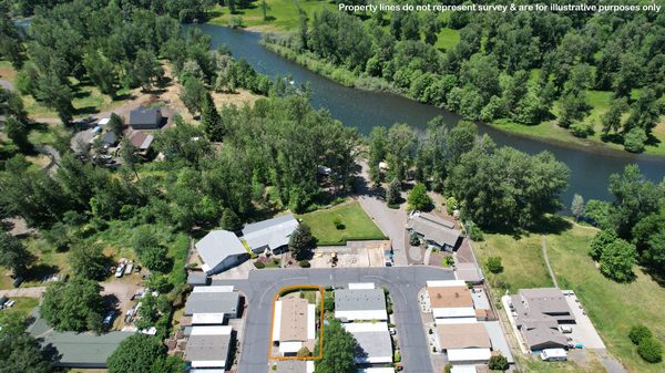 20055 Highway 62, UNIT 15, Shady Cove, OR 97539