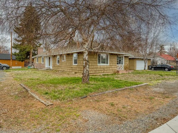 425 W 1st Street, Merrill, OR 97633