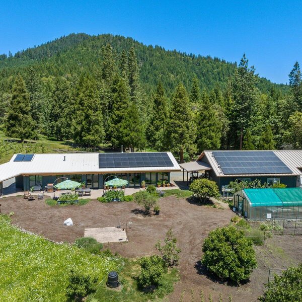 1104 1106 Upper Cow Creek Road, Azalea, OR 97410